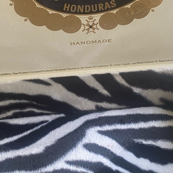 Cigar Box Purse - Picture 6 of 11